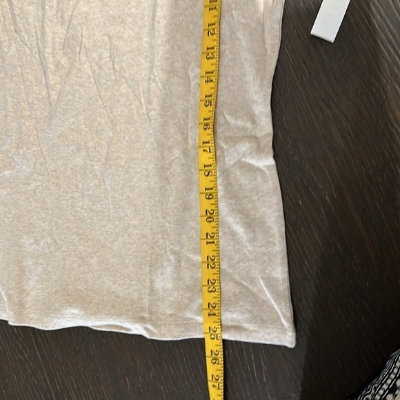 Talbots Fitted Tee Size Medium Tan - Picture 9 of 10